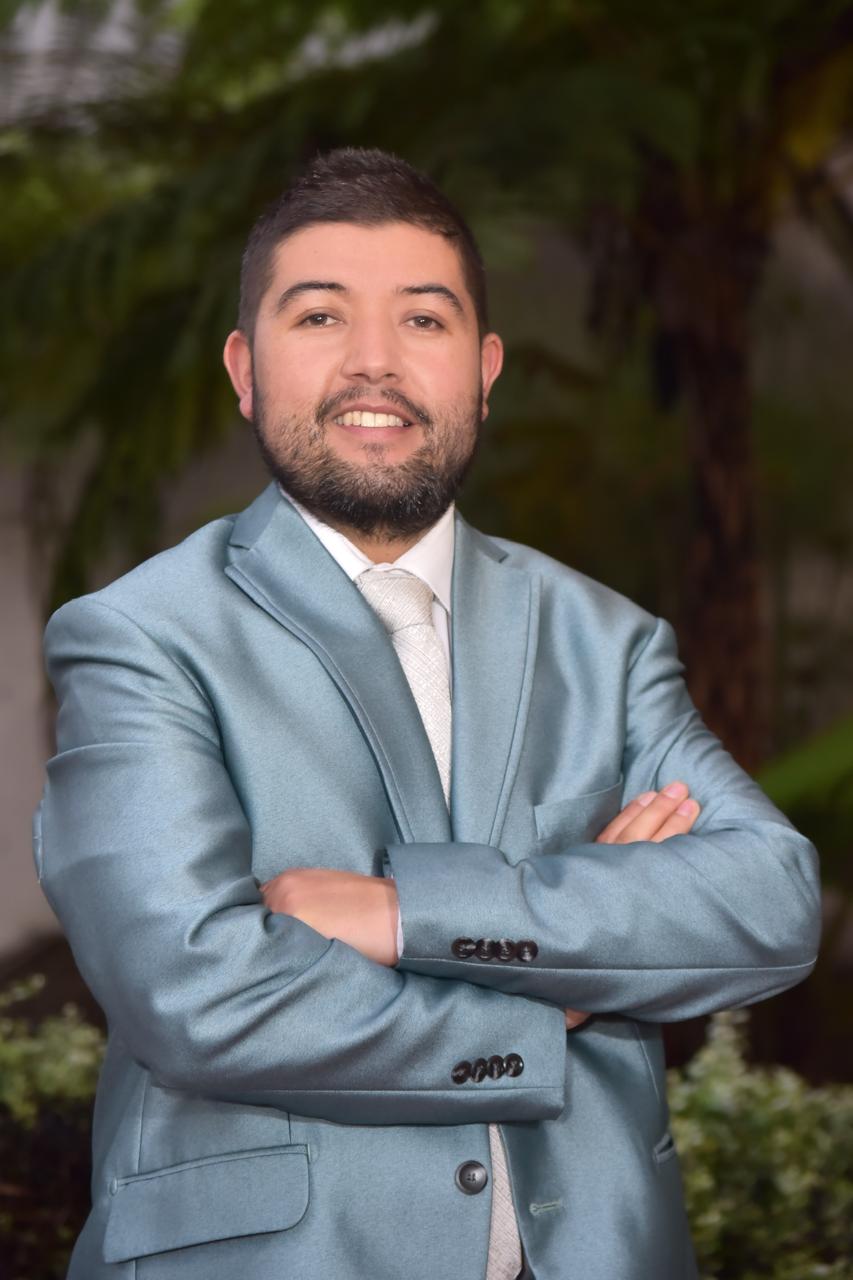 Novar Pantoja, secretario.