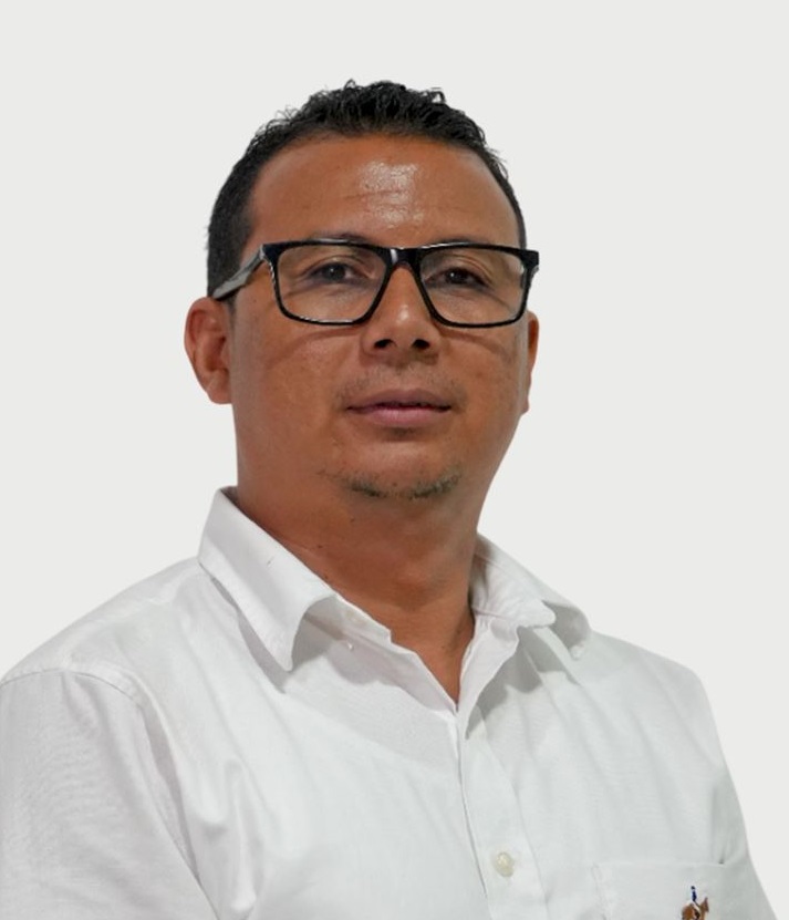 Alexis Erazo, secretario.