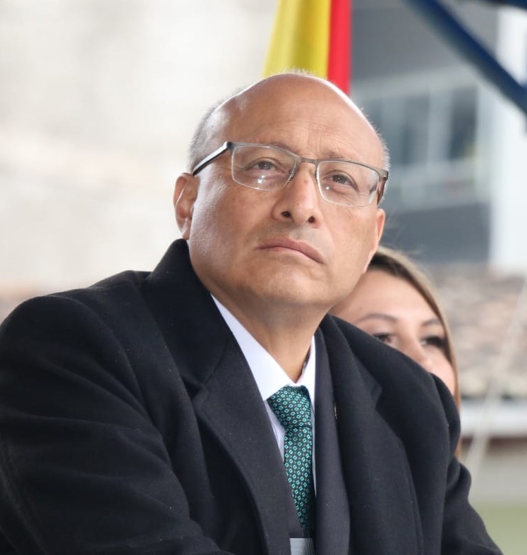 Nicolás Toro, alcalde.