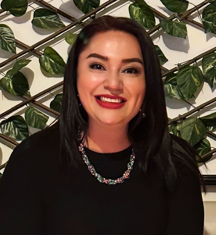 María Figueroa, secretaria.