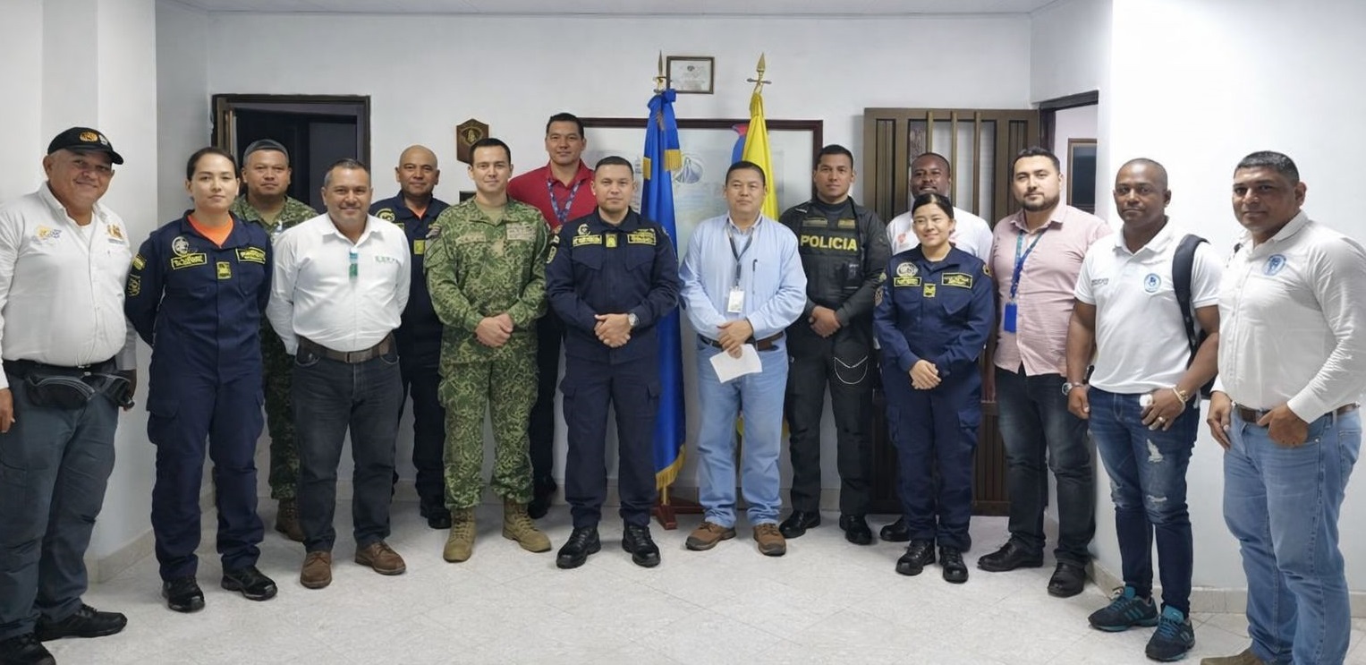 En la imagen aparecen Nicolás Antonio Rosero, Ginary Meneses, José Ramírez, Antonio Carrasquilla, Luis Acosta, Edgar Pachón, Fultan Ledesma, Wilson Gracia, Celso Piedrahita, Arley Silva, Oscar Rojas, Roberto Cocio, Roberto Cuero, Luis Rodríguez y Luis Preciado.