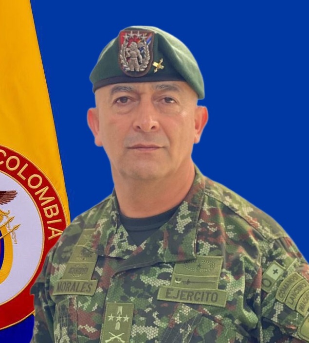 William Morales, comandante.