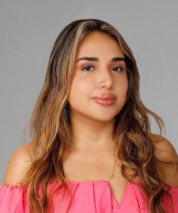 Mónica Riascos, secretaria.