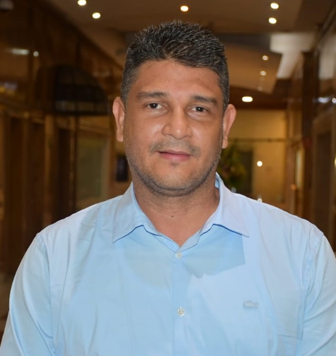 Felix Henao, alcalde.