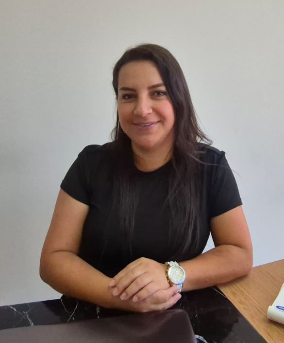 Ivon Escobar, secretaria