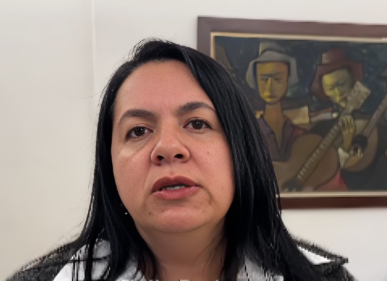 Zully Bedoya, contratista.