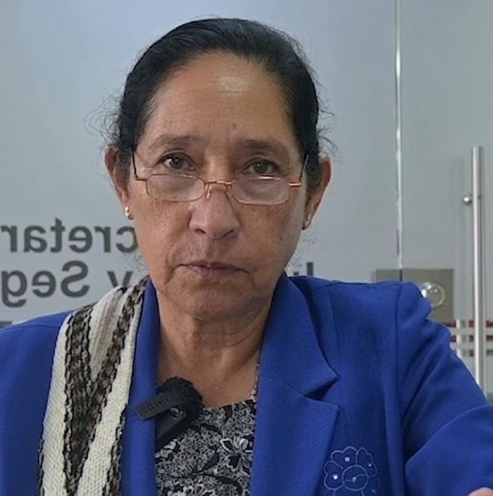María Coral, subsecretaria.