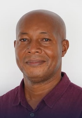 Marcos Castillo, secretario.