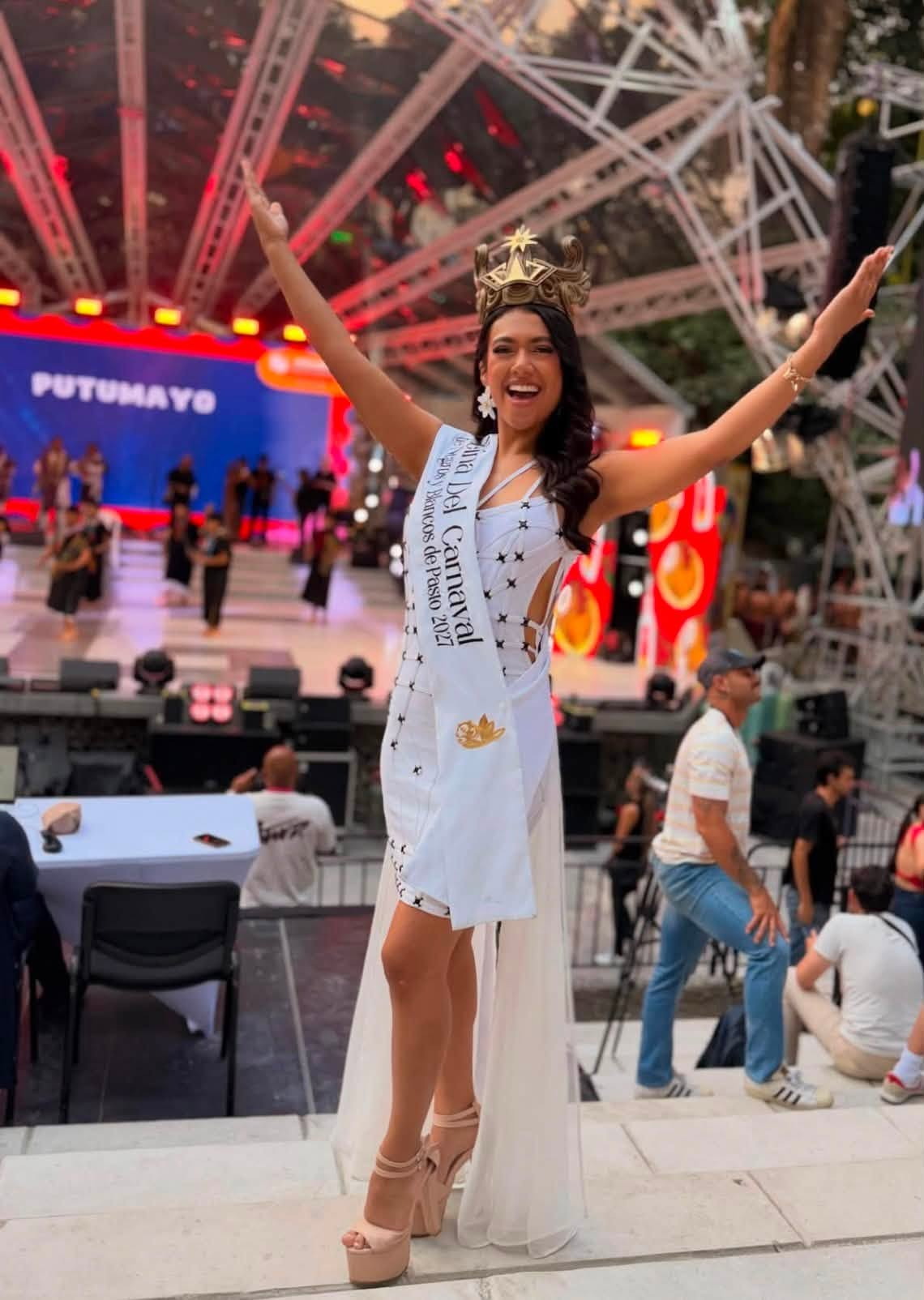IBAGUÉ SE DELEITA ANTE LA TRADICIÓN Y BELLEZA DEL CARNAVAL DE NEGROS Y BLANCOS.