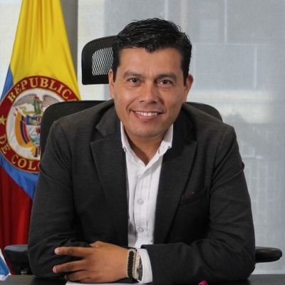 Mauricio RodrĆguez, director.