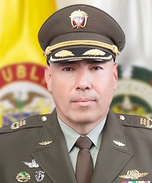 Hernando Calderón, comandante.
