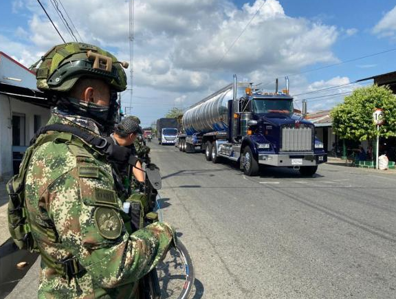 Ofensiva militar en Nariño frena a la disidencia ‘Carlos Patiño’: tres abatidos, un secuestrado libre y 35 toneladas de café recuperadas