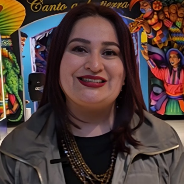 María Figueroa, funcionaria.
