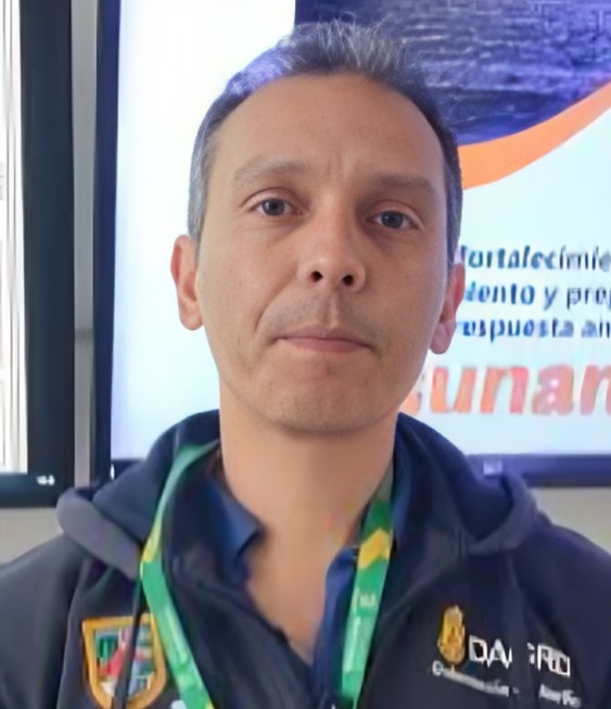 Gabriel Ocaña, director.