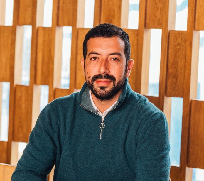 Gabriel Osejo, secretario.