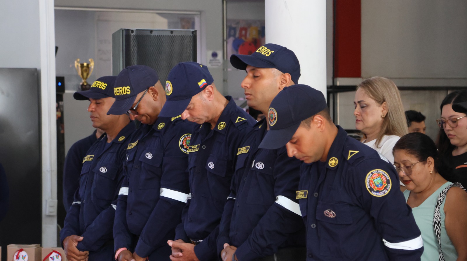 Bomberos de Cali regresaron tras apoyar labores de rescate en Venezuela