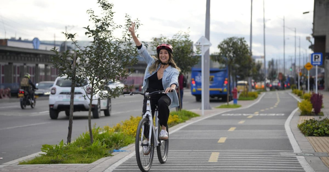 Entrega de 4 kilómetros de ciclorrutas en la Avenida 68