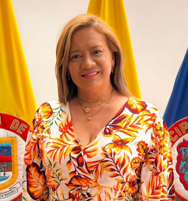 María del Pilar Cerón, funcionaria.