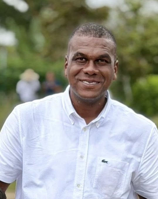 Mario Hurtado, alcalde.