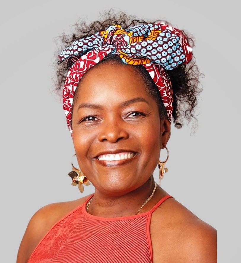 Silena Dájome, secretaria.