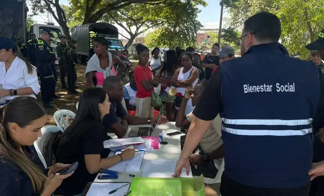 Alcaldía de Cali atiende a 390 familias durante operativo en Brisas de las Torres