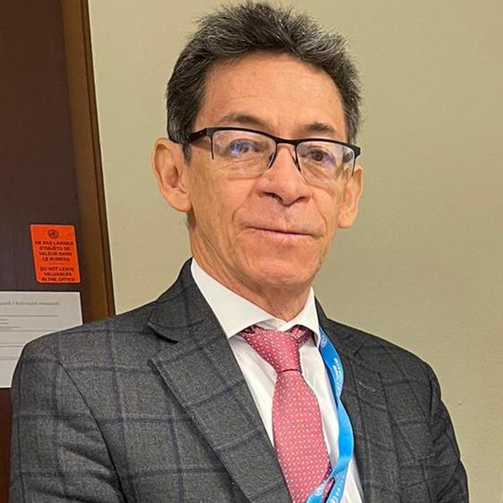 El Pacífico refuerza su red pública de salud con transporte asistencial