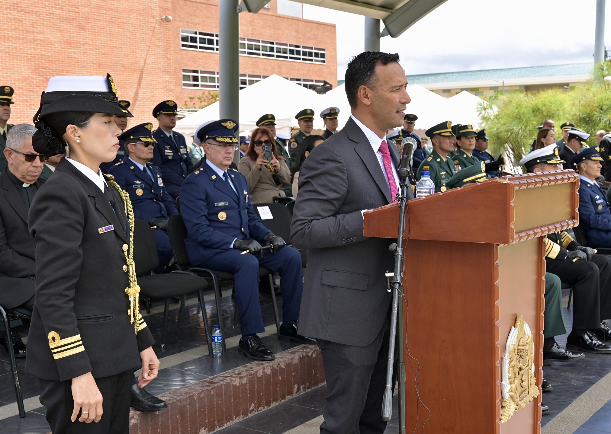 Ministro de Defensa rectifica cifras sobre asesinatos de líderes sociales en Colombia.