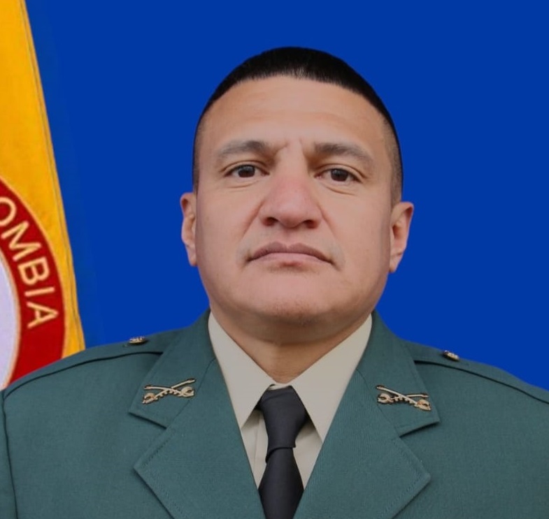 Héctor Rodríguez, comandante (e).