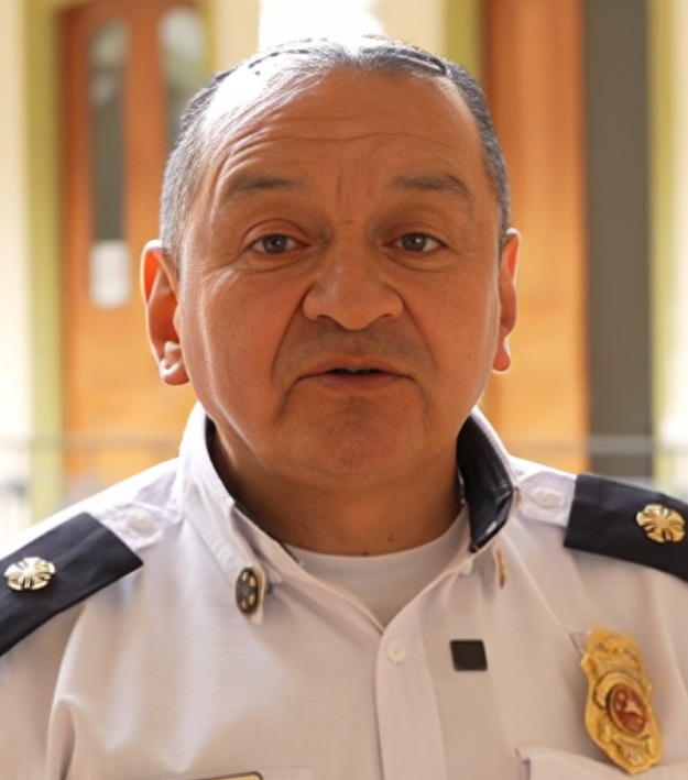 Ricardo Méndez, comandante.