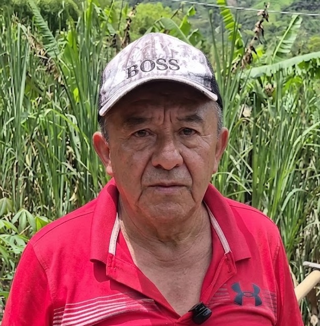 Macario Martínez, beneficiario.