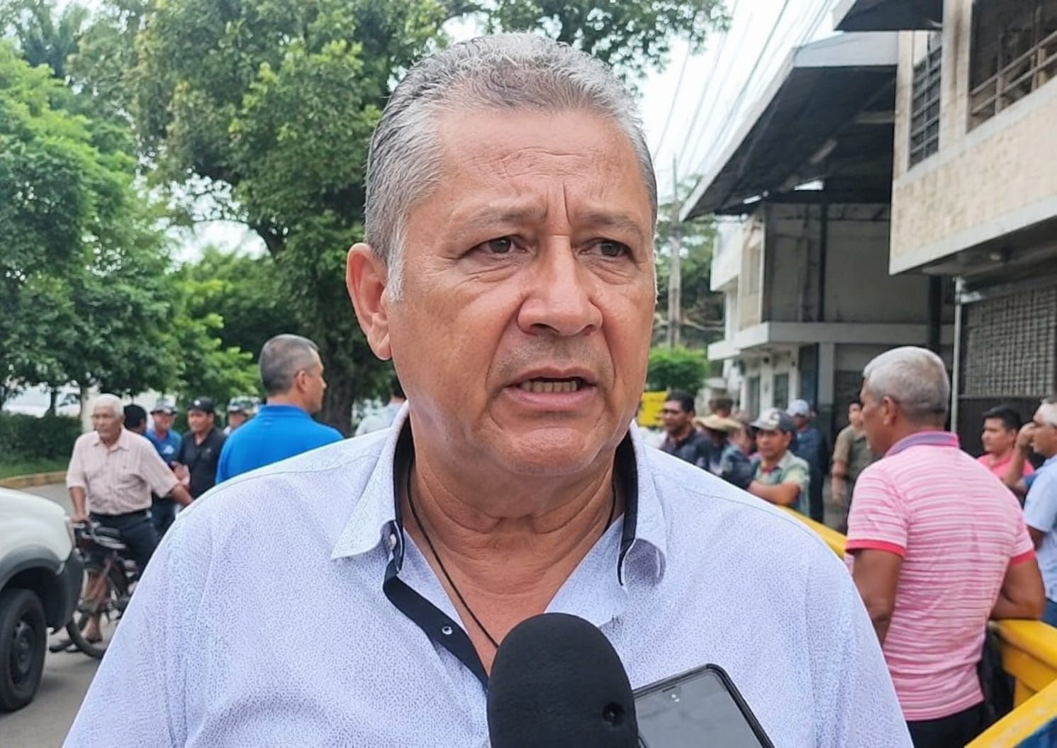 Alcantarilla sin tapa genera riesgo para habitantes de La Esperanza en Yotoco, Valle