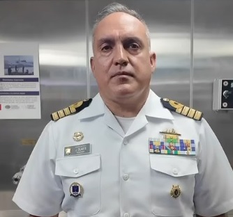 Juan Olarte, capitán.