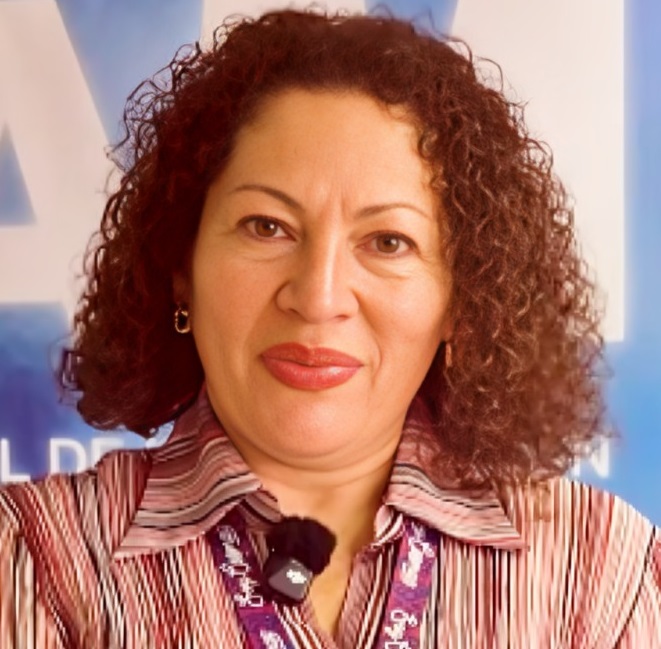 Magaly Martínez, decana.